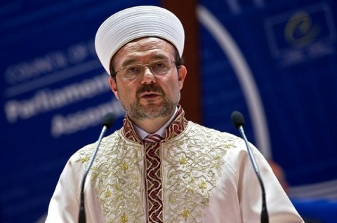 Курильщиков нельзя пускать в Хадж — мнение муфтия Турции Курильщиков нельзя пускать в Хадж — мнение муфтия Турции