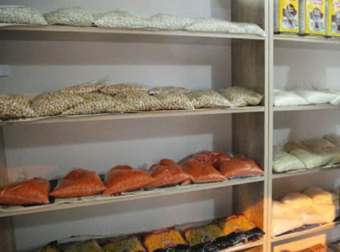 Бесплатные продукты в турецкой мечети Бесплатные продукты в турецкой мечети